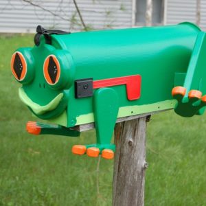 Tree Frog Mailbox from Crossknots Custom Woodworking